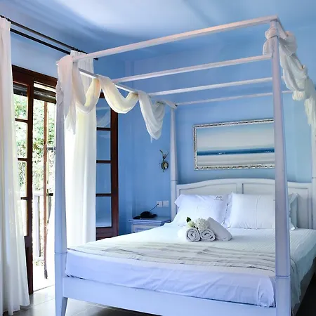 Manthos Blue Hotel 3*